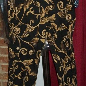 Chicos Black Scroll Leggings